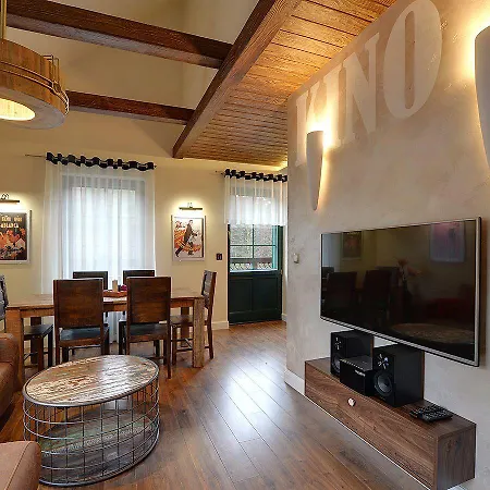 Norweska Dolina Family&pet-friendly 5* شكلارسكا بوريبا